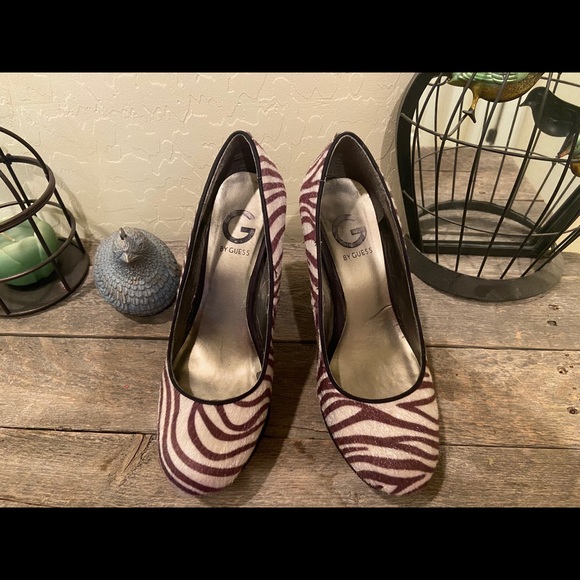 Guess zebra striped platform stilettos - Picture 9 of 12